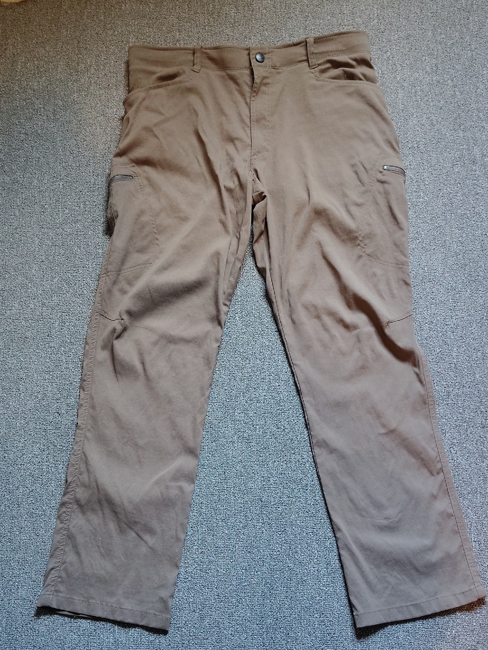 Wrangler Men's Casual Brown Work Pants - Versatile Everyday Trousers
